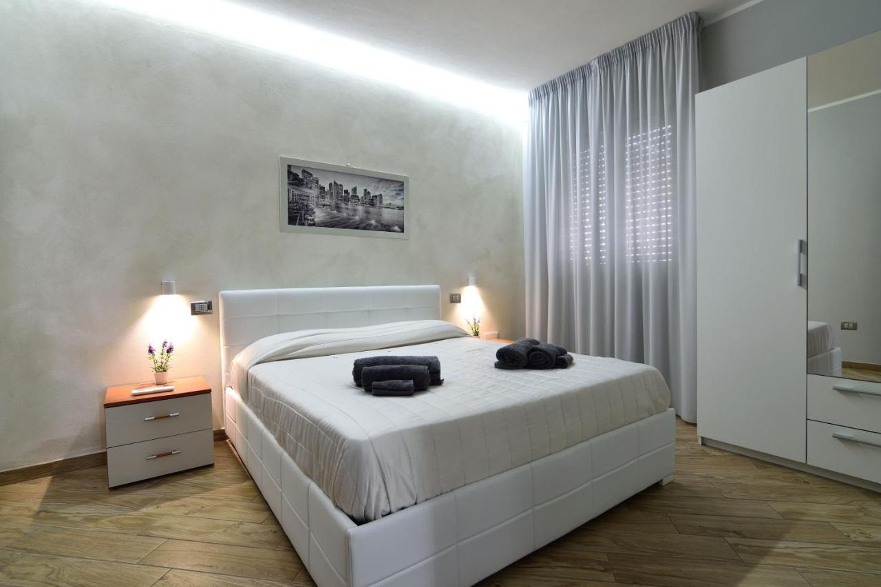 Luxury Garibaldi Apartman Alghero Kültér fotó